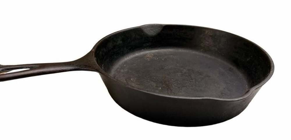 Vintage Cast Iron Skillet 10.5 Inch Black Cookware